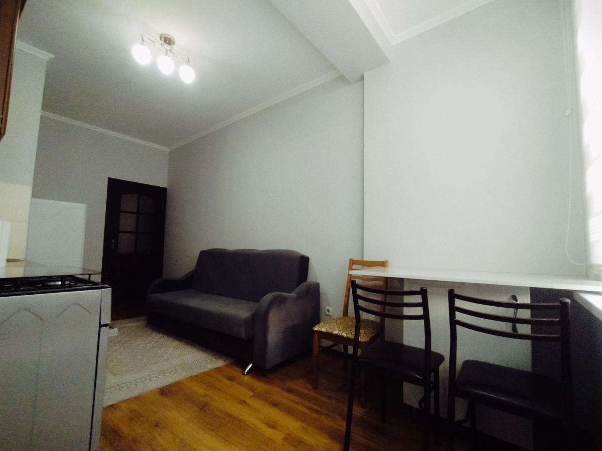 比什凯克Aura On Turusbekova Street 124公寓 外观 照片
